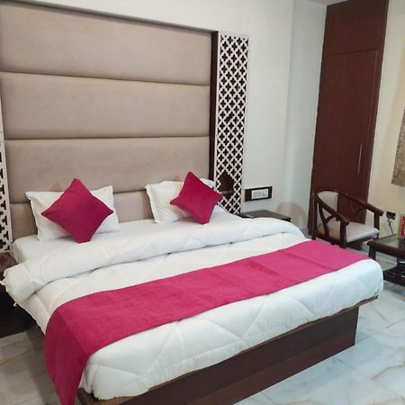 Hotel Lav Kush Deluxe At Paharganj New Delhi Extérieur photo